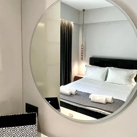 Aelia Urban Apartment
