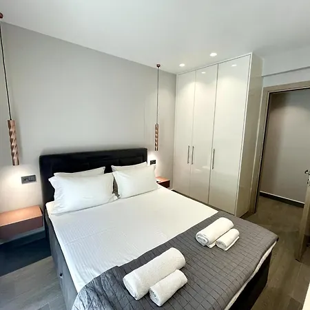 Aelia Urban * Heraklion (Crete)